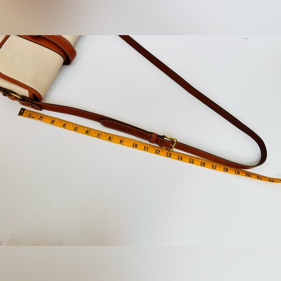 Dooney & Bourke All Weather Leather Small Flap Shoulder Bag British Tan Trim Vtg - Picture 16 of 16